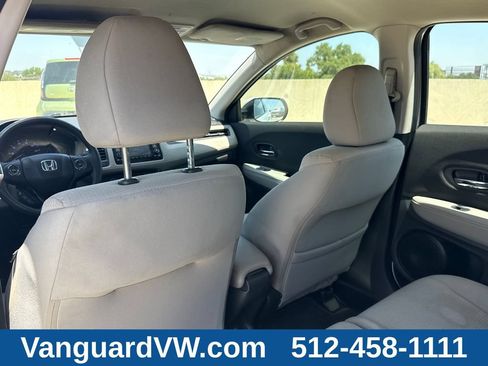 Used 2019 Honda HR-V LX image 25