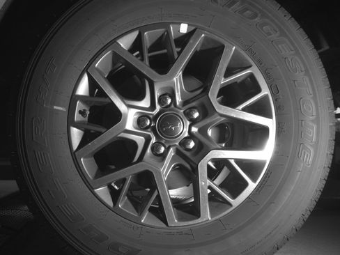 Used 2025 Jeep Wrangler Sahara AWD/4WD image 14