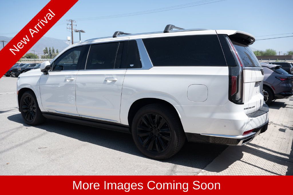 Used 2021 Cadillac Escalade ESV Premium Luxury w/ Driver Assist Tech Package RWD image 4