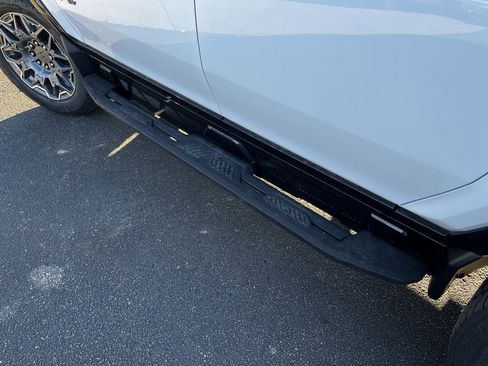 New 2025 GMC Hummer EV 3X image 32