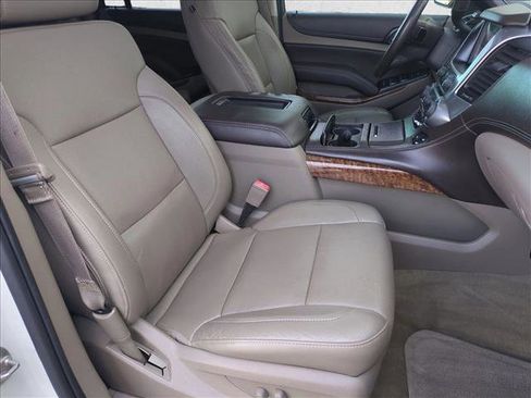 Used 2015 Chevrolet Suburban LTZ image 24