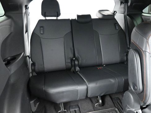 Used 2021 Toyota Sienna XSE w/ XSE Plus Package image 26