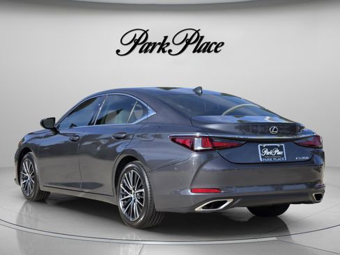 Used 2024 Lexus ES 350 w/ Premium Package FWD image 3
