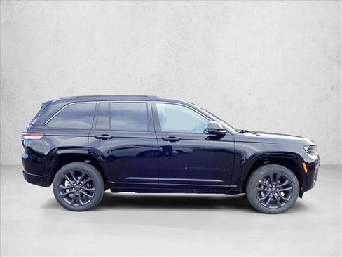New 2026 Jeep Grand Cherokee Limited AWD/4WD image 5