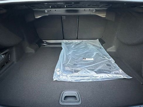 New 2026 Mercedes-Benz E 350 4MATIC Sedan image 10