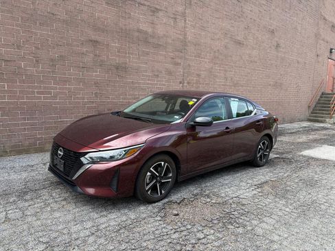 Used 2024 Nissan Sentra SV FWD image 1