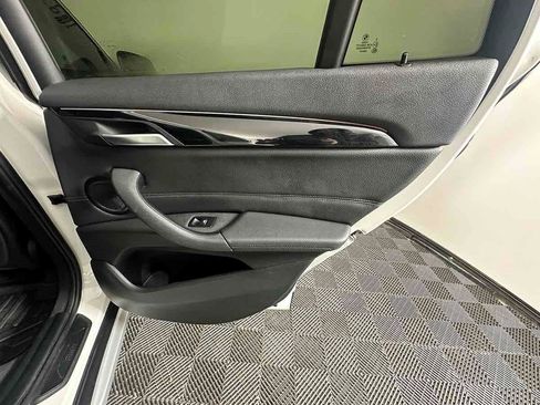 Used 2018 BMW X1 sDrive28i image 21