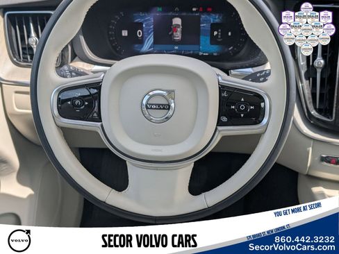 Used 2023 Volvo XC60 B5 Plus w/ Climate Package AWD/4WD image 18