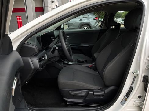 Used 2025 Kia K4 FWD image 10