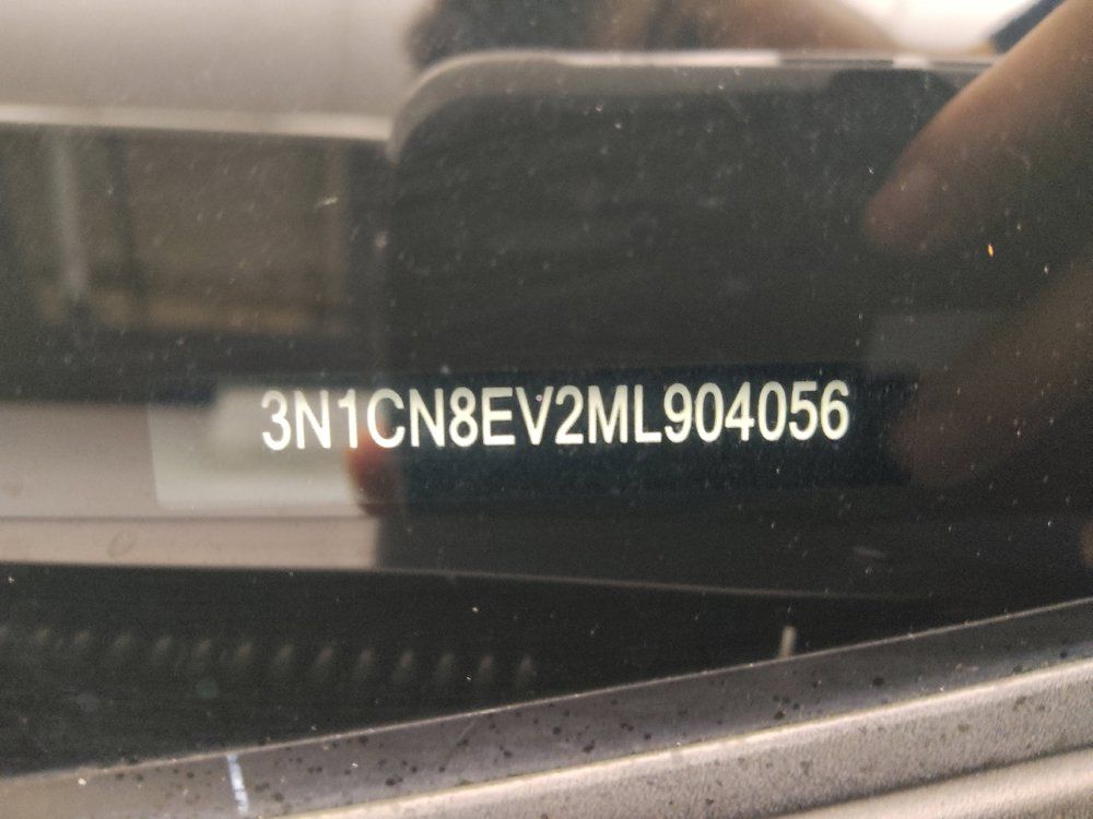 Used 2021 Nissan Versa SV FWD image 33