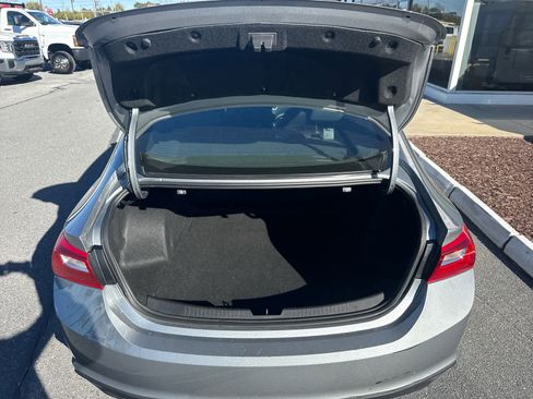 Used 2023 Chevrolet Malibu LT image 12