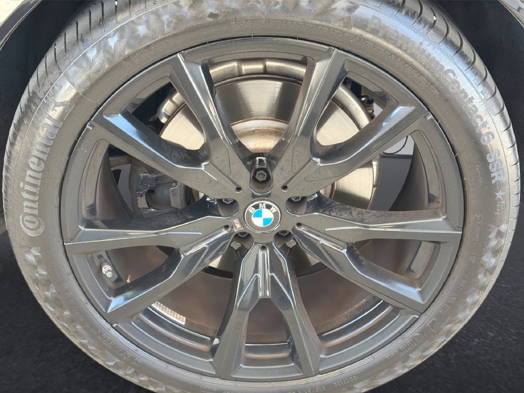 Used 2025 BMW X7 xDrive40i w/ M Sport Package AWD/4WD image 31