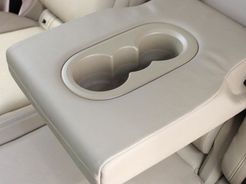 Used 2019 Porsche Cayenne image 41