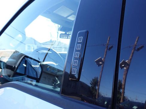 Used 2023 Ford F250 XLT AWD/4WD image 12