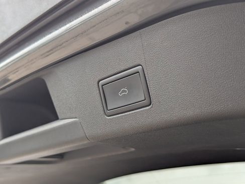 Used 2023 Volkswagen ID.4 Pro S Plus AWD/4WD image 29