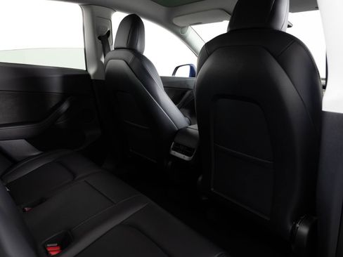 Used 2021 Tesla Model Y Long Range AWD/4WD image 22