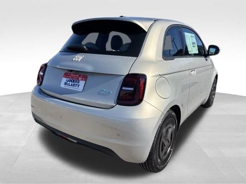 New 2025 FIAT 500 e image 5
