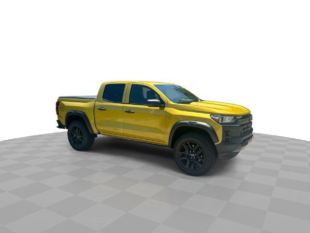 Used 2024 Chevrolet Colorado Trail Boss w/ Advanced Trailering Package AWD/4WD image 2