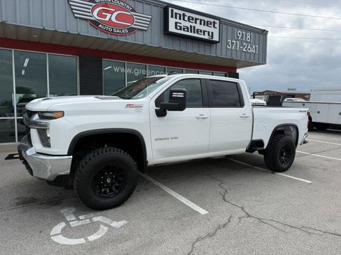 Used 2021 Chevrolet Silverado 2500 LT w/ Z71 Off-Road Package image 1