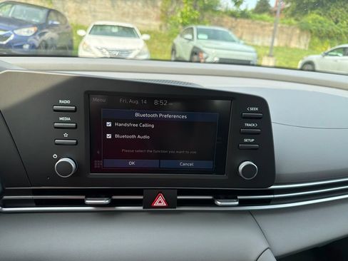 New 2026 Hyundai Elantra SE FWD image 23