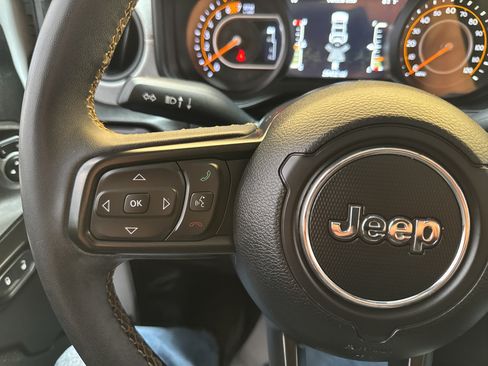 Used 2024 Jeep Wrangler Unlimited Sport AWD/4WD image 21
