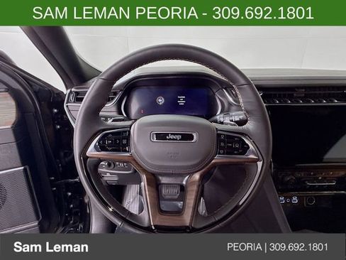 New 2025 Jeep Grand Cherokee Summit w/ Obsidian Package image 11