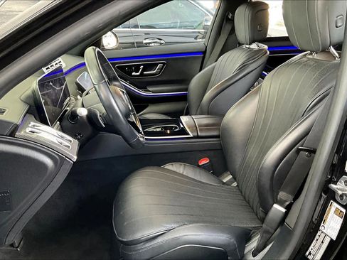 Certified 2022 Mercedes-Benz S 500 4MATIC w/ AMG Line Package image 8
