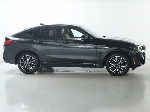 Used 2023 BMW X4 xDrive30i w/ M Sport Package AWD/4WD image 12