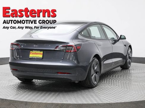 Used 2023 Tesla Model 3 Standard Range image 5