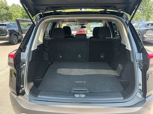 Certified 2023 Nissan Rogue S FWD image 25