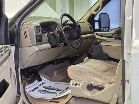 Used 2000 Ford F350 XLT image 4
