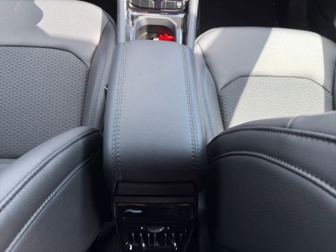 New 2026 Jeep Compass Latitude image 25