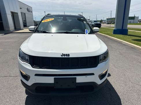 Used 2019 Jeep Compass Latitude AWD/4WD image 9
