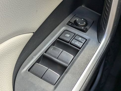 Used 2019 Toyota RAV4 XLE Premium FWD image 25