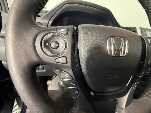 Used 2020 Honda Ridgeline RTL-E image 15