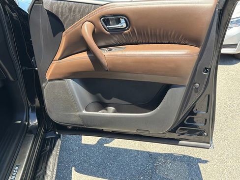 Certified 2023 Nissan Armada Platinum w/ Captain's Chairs Package RWD image 14