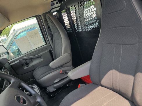 Used 2024 GMC Savana 2500 w/ Driver Convenience Package RWD image 10