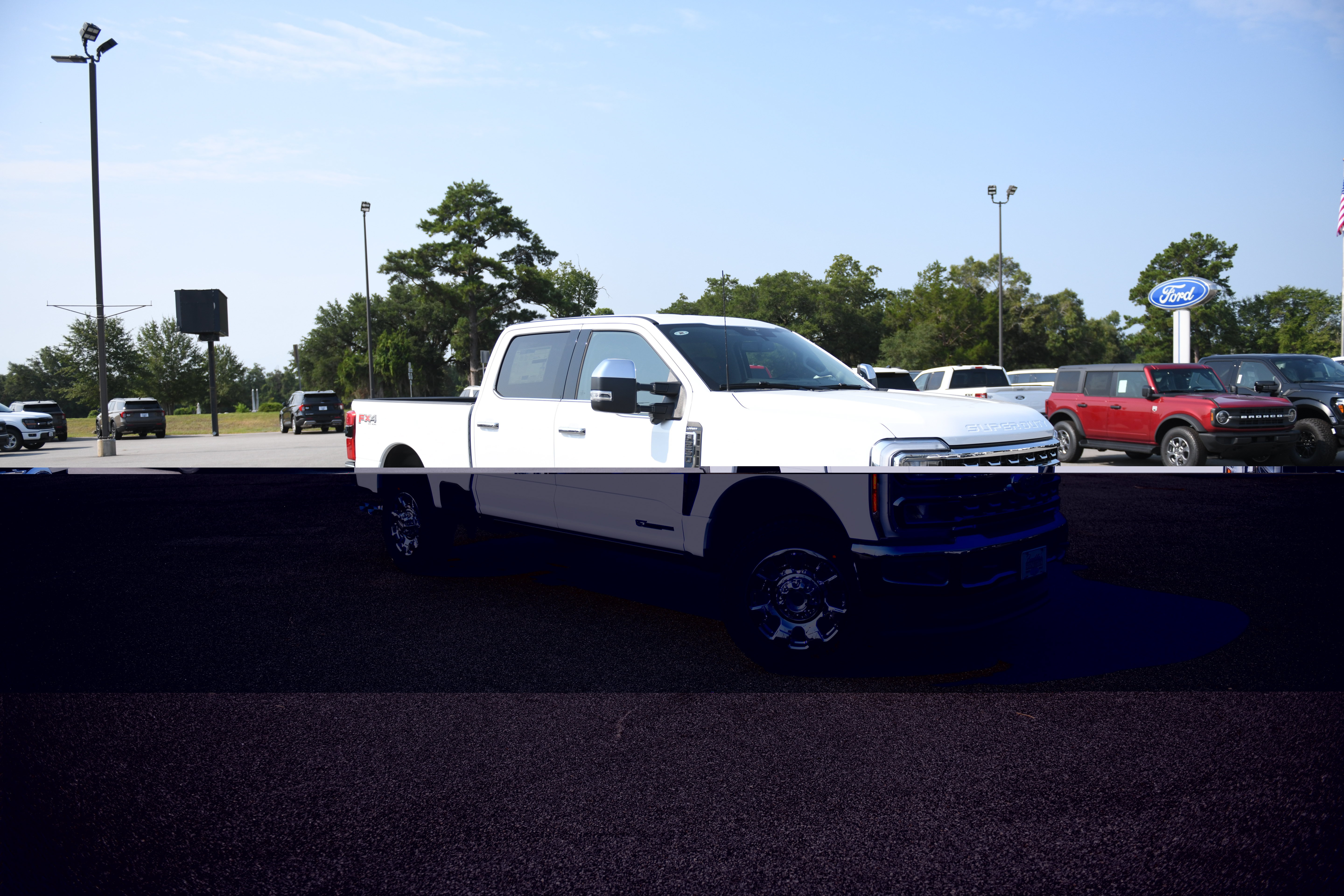 New 2026 Ford F250 Lariat w/ Chrome Package AWD/4WD image 2