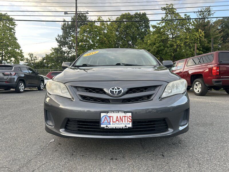 Used 2013 Toyota Corolla L FWD image 2