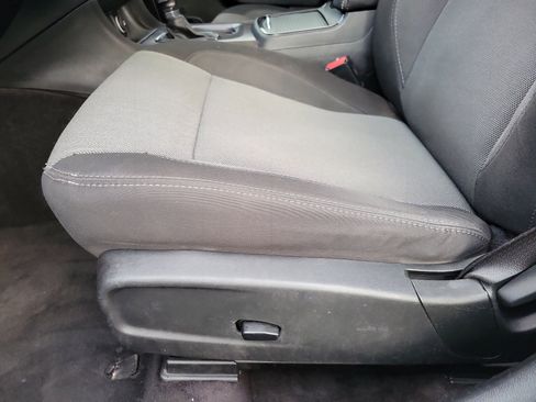 Used 2018 Dodge Charger SXT w/ Blacktop Package image 5