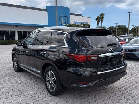 Used 2020 INFINITI QX60 Luxe w/ Essential Package FWD image 12