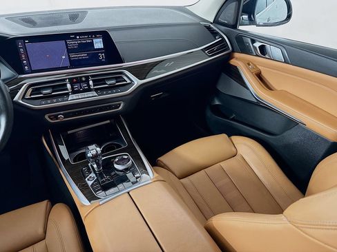 Used 2019 BMW X7 xDrive40i w/ Premium Package AWD/4WD image 25