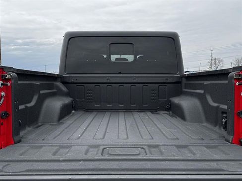 Used 2021 Jeep Gladiator Sport image 20