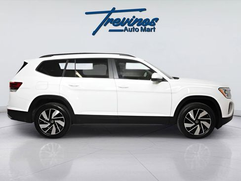 Used 2024 Volkswagen Atlas SE image 5