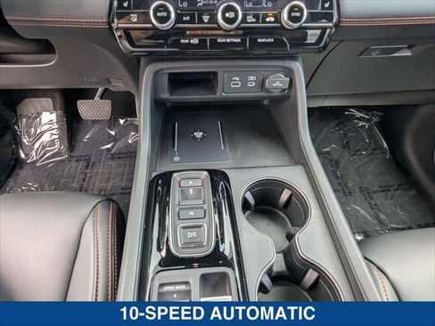 Used 2024 Honda Pilot TrailSport image 17