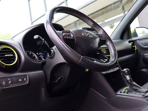 Used 2019 Hyundai Kona Limited AWD/4WD image 40
