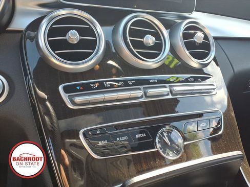 Used 2018 Mercedes-Benz C 300 4MATIC Sedan image 12