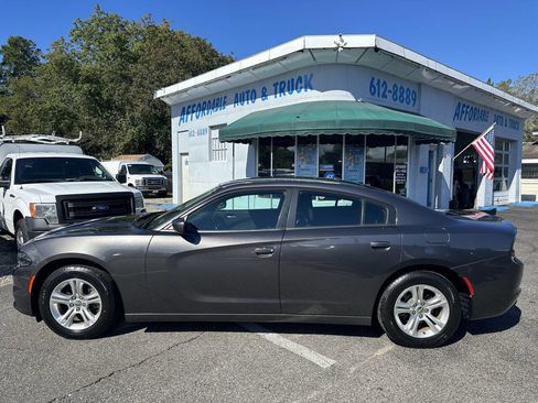 Used 2021 Dodge Charger SXT image 7