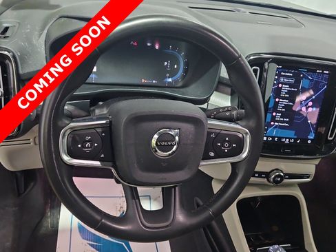 Used 2023 Volvo XC40 B5 Ultimate w/ Protection Package Premier AWD/4WD image 6