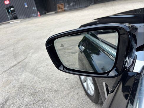 Used 2021 BMW 740i xDrive AWD/4WD image 18
